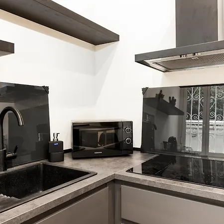 Domus Vespignani In Metro Lodi E San Giovanni - The Bright Spot * روما