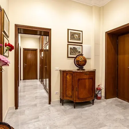 Domus Vespignani In Metro Lodi E San Giovanni - The Bright Spot شقة *